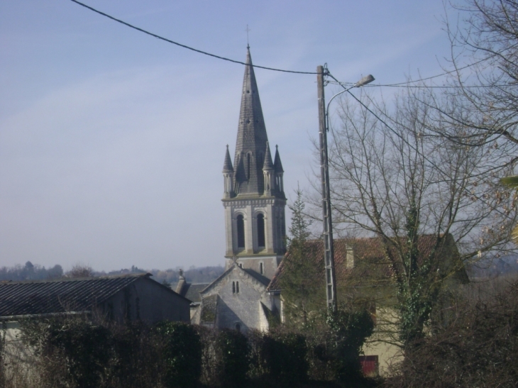 Une autre vue du clocher - Villetoureix