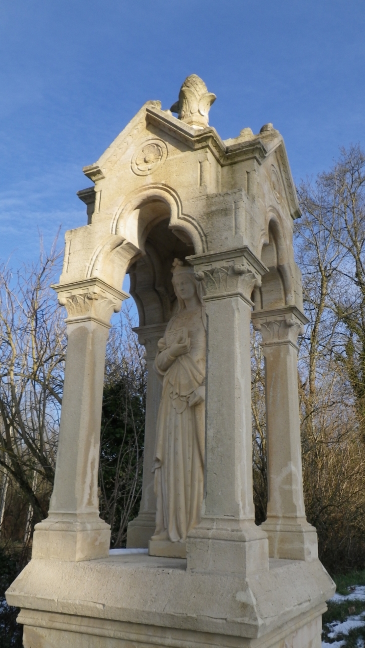 La statue de Sainte Radegonde XIXème. - Arbanats