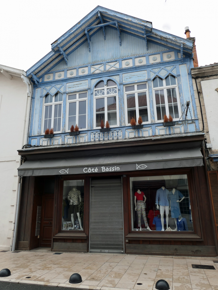 La ville d'été : côté bassin - Arcachon