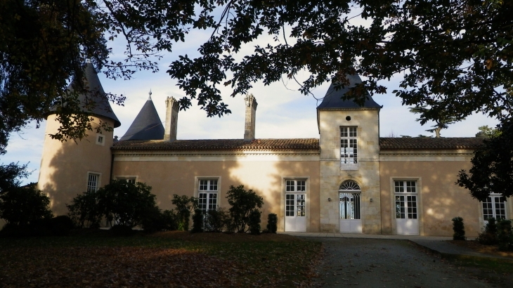 Château Lescombes 17/18ème. - Eysines