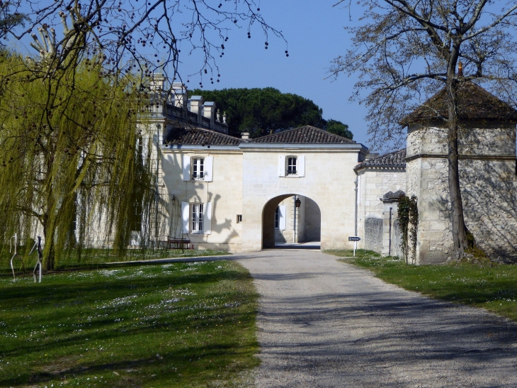 L'entrée du château - Fronsac