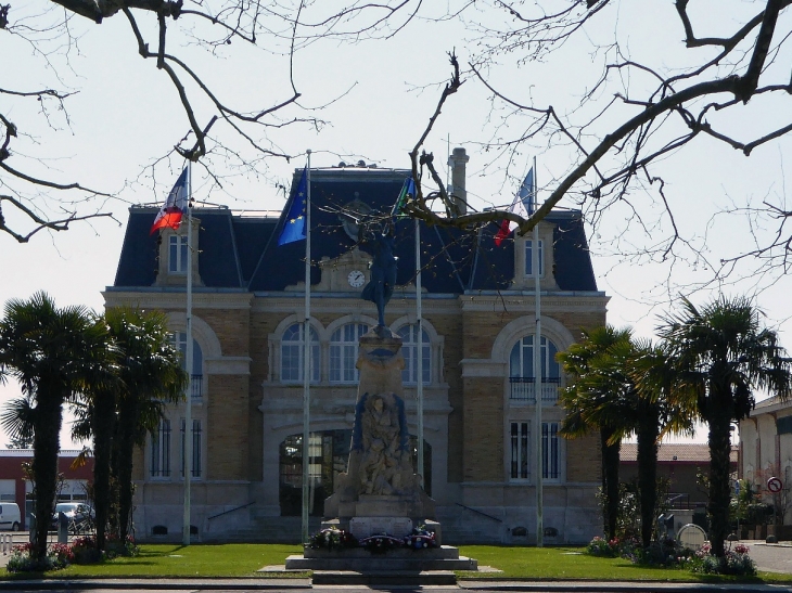 La mairie - Gujan-Mestras