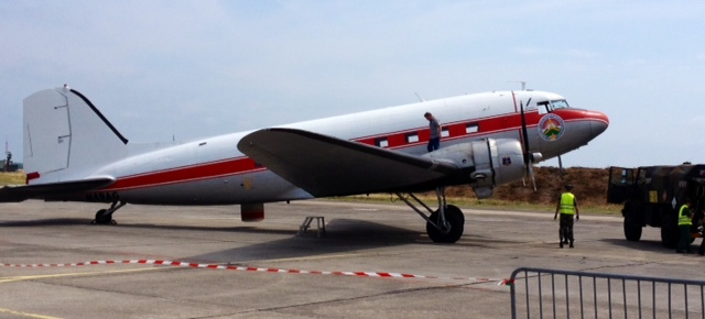 Ancien DC3 Dakota sur la base aérienne; - La Teste-de-Buch
