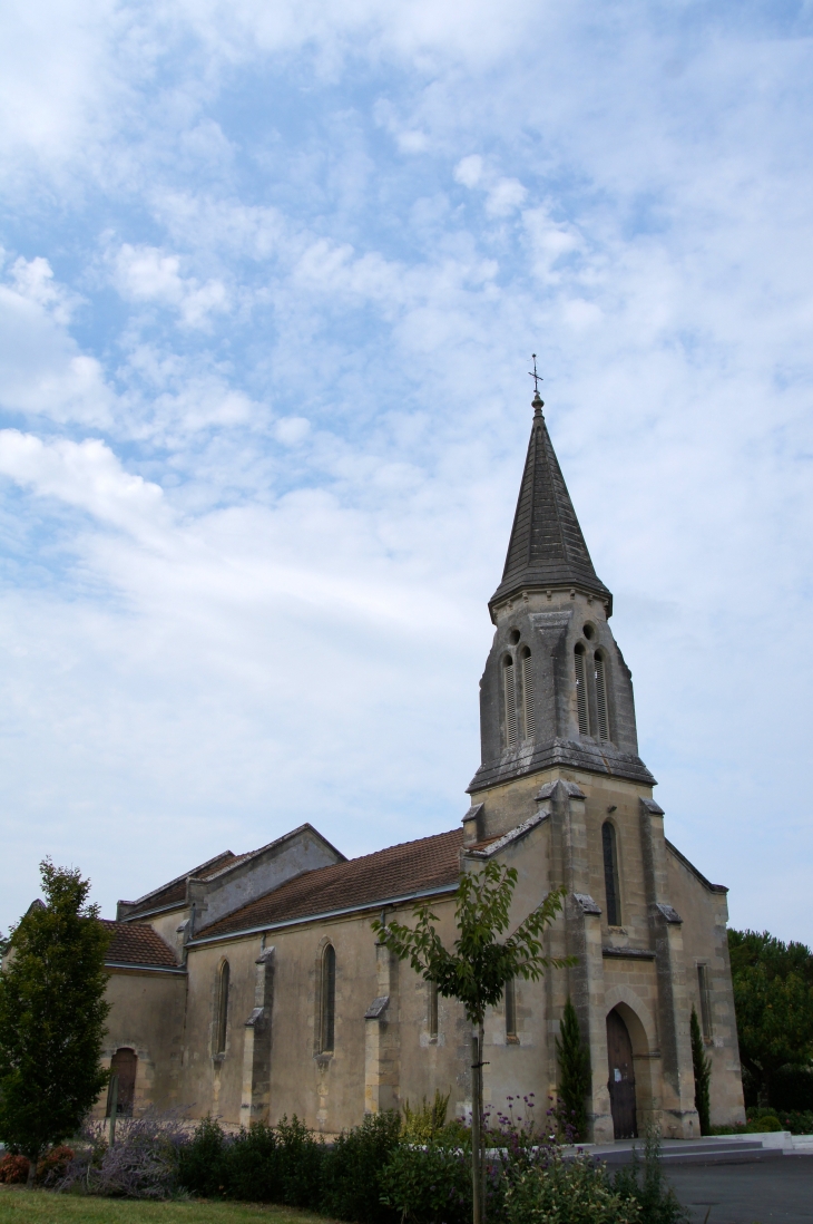 L'église Saint Pierre ès Liens de 1868. - Les Églisottes-et-Chalaures