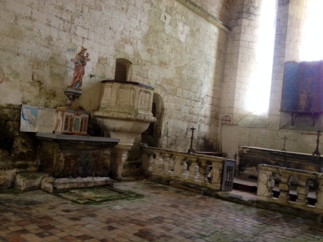 Intérieur de la chapelle. - Saint-Laurent-d'Arce