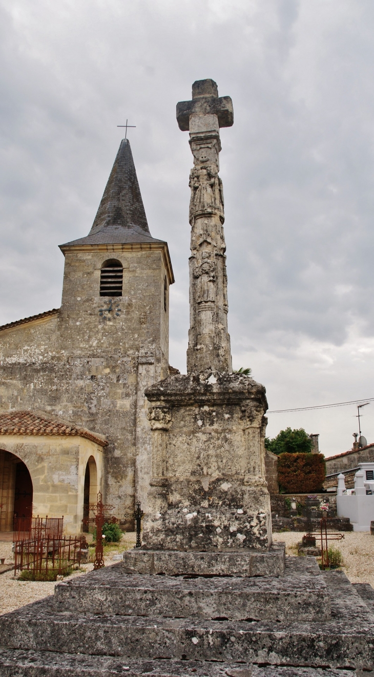 Croix - Saint-Pey-d'Armens