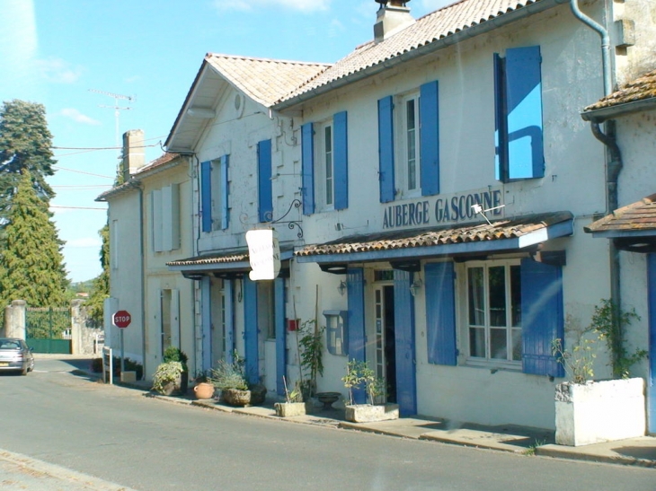 Auberge - Saint-Pey-de-Castets