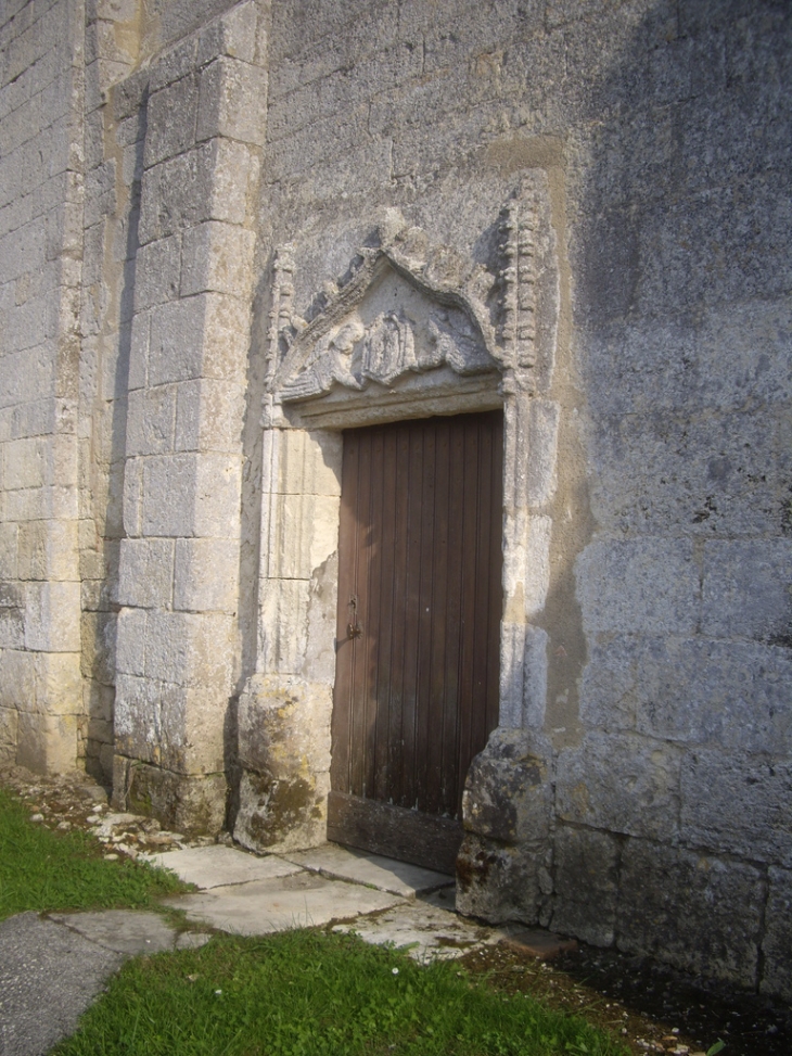 Le portail nord 16ème. - Sainte-Florence