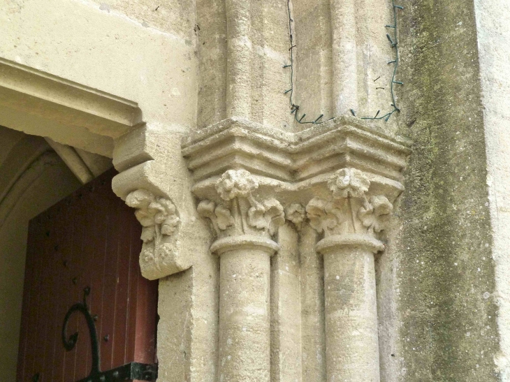 Détail du Portail de l'église Saint-Martin - Villandraut