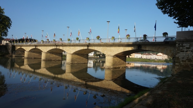 Le pont - Aire-sur-l'Adour