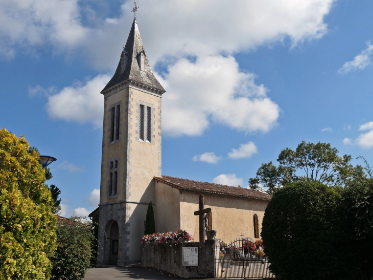 Photo à Bassercles (40700) L'église Bassercles, 418485