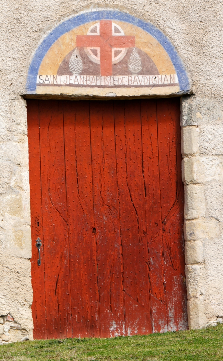 Le portail de l'église Saint-Jean-Baptiste. - Baudignan