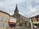 Photo précédente de Cazères-sur-l'Adour l'église dans le village