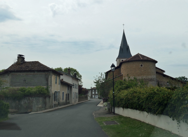 Derrière l'église - Duhort-Bachen