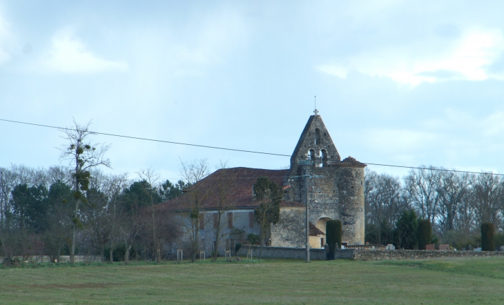 L'église Saint-Jean-Baptiste. XIIe au XVIIe siècles (Roman-Gothique). - Escalans