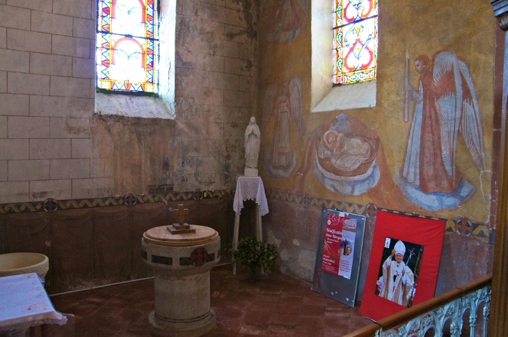 Eglise Saint-Luperc : le Batistère - Fresques-realisees-par-Melle-Barangé-artiste-juive-refugiee-en-39-45-dans-le-gabardan - Gabarret