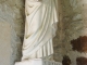 Statue de Saint-Pierre qui se trouve à gauche du portail de l'Eglise Saint-Pierre.
