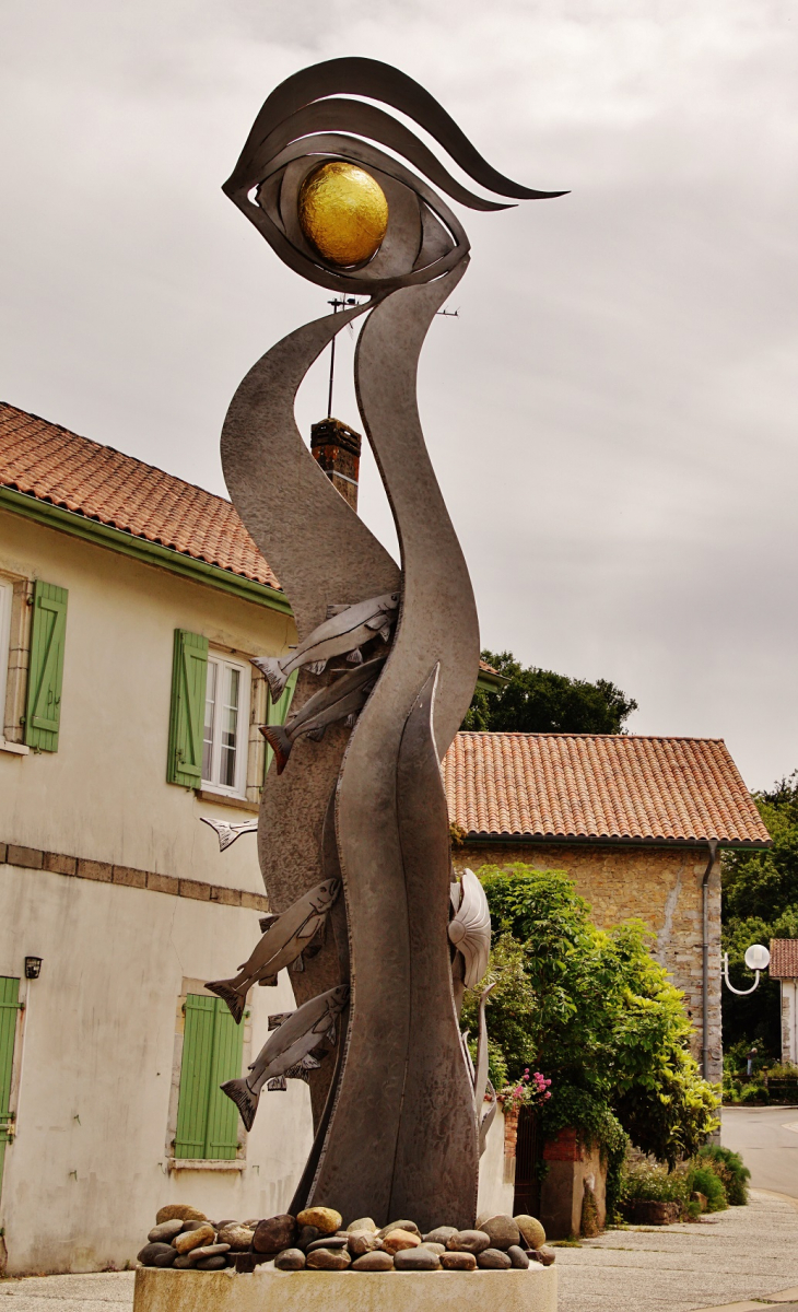 Sculpture - Oeyregave