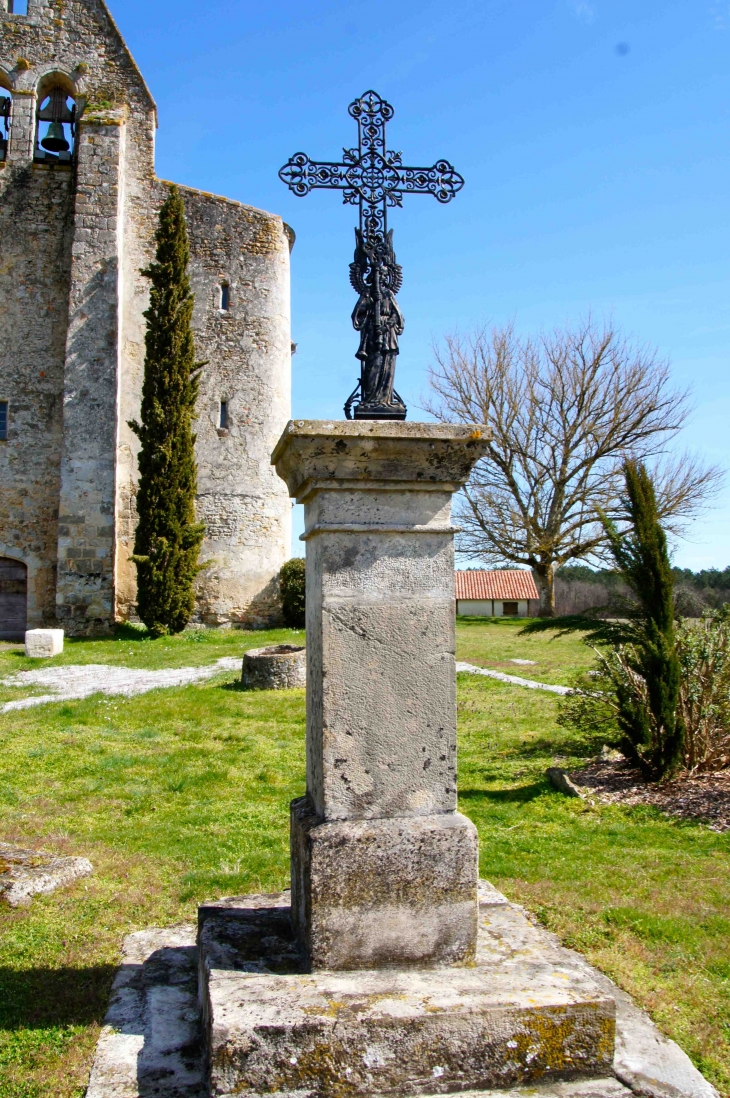 Une croix de mission - Rimbez-et-Baudiets