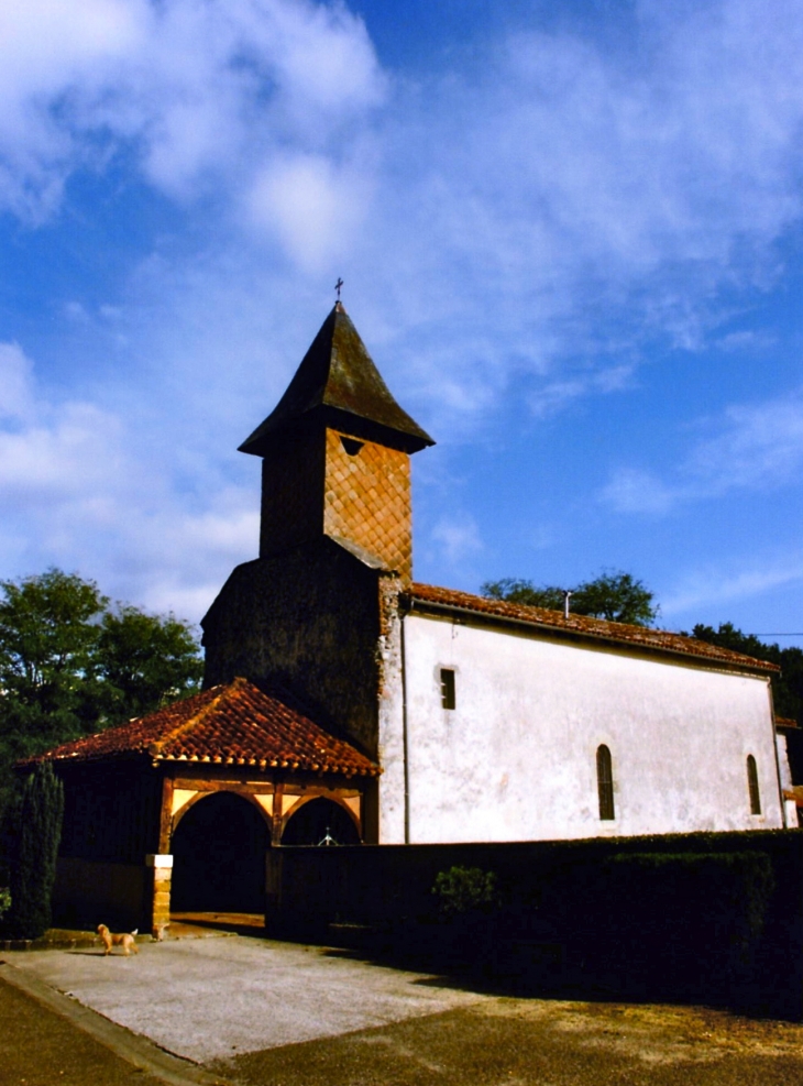 L'église Sainte-Foy.
