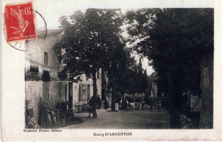 Le Bourg en 1918 - Argenton