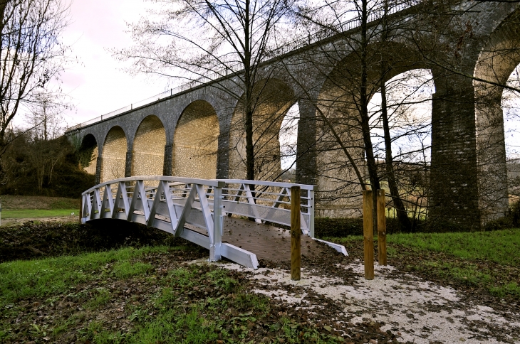 Pont sous viaduc - Bajamont