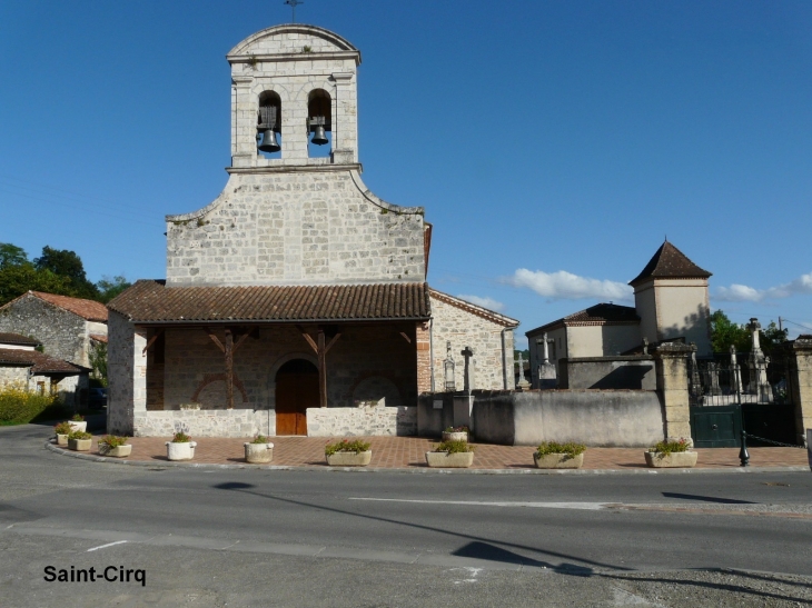 L'église  Crédit : André Pommiès - Colayrac-Saint-Cirq
