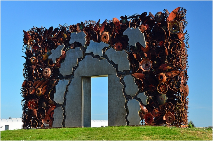 La Porte du Temps Sculpture de Jean-Pierre Dall'anese - Marmande