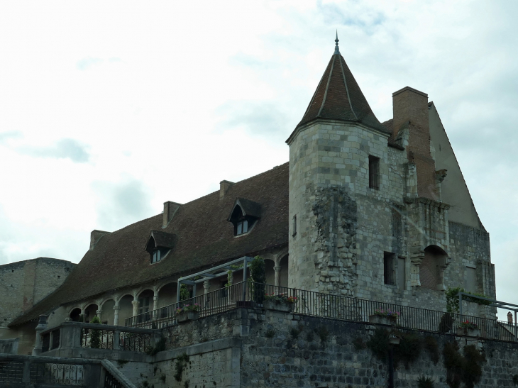 Le château - Nérac