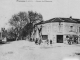 Photo précédente de Prayssas Avenue de Villeneuve, début XXe siècle (carte postale ancienne).