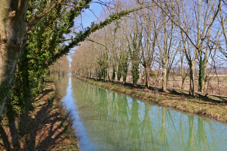 Le canal latéral à la Garonne. - Puch-d'Agenais