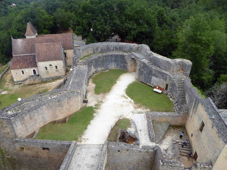 Château de Bonaguil : la barbacane vue du donjon - Saint-Front-sur-Lémance