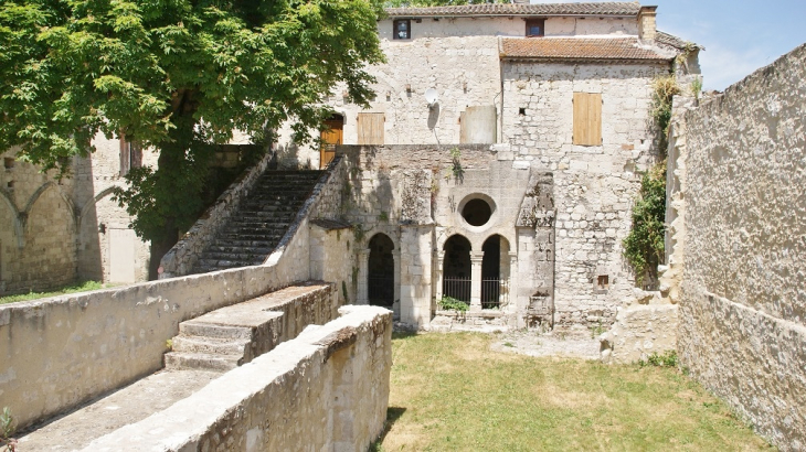 Ruine  - Saint-Maurin