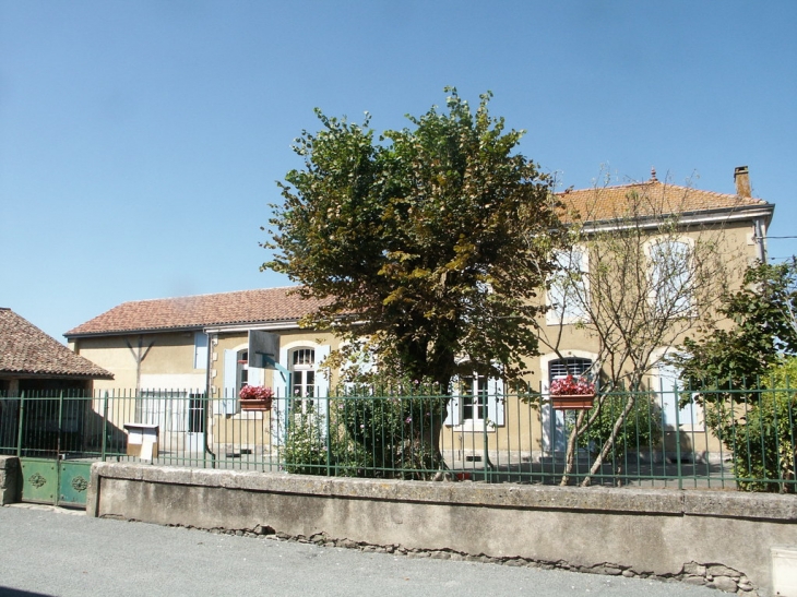 L'école - Saint-Pastour