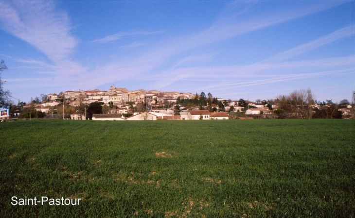 Le village - Saint-Pastour