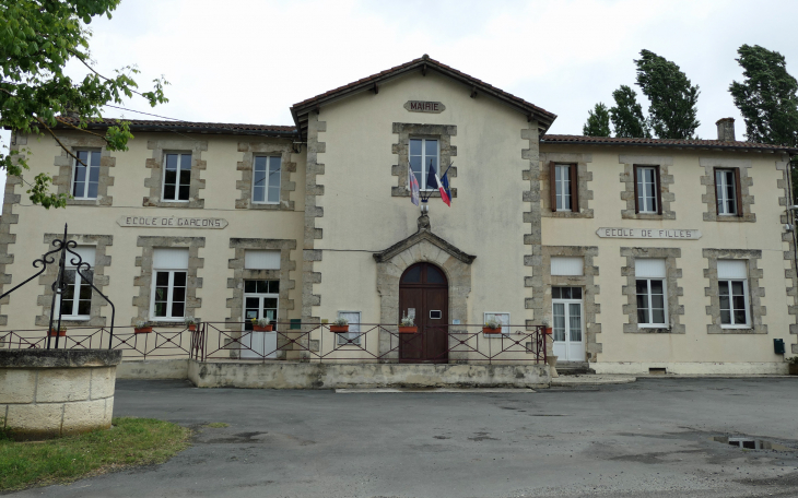 La mairie-école - Saint-Pé-Saint-Simon
