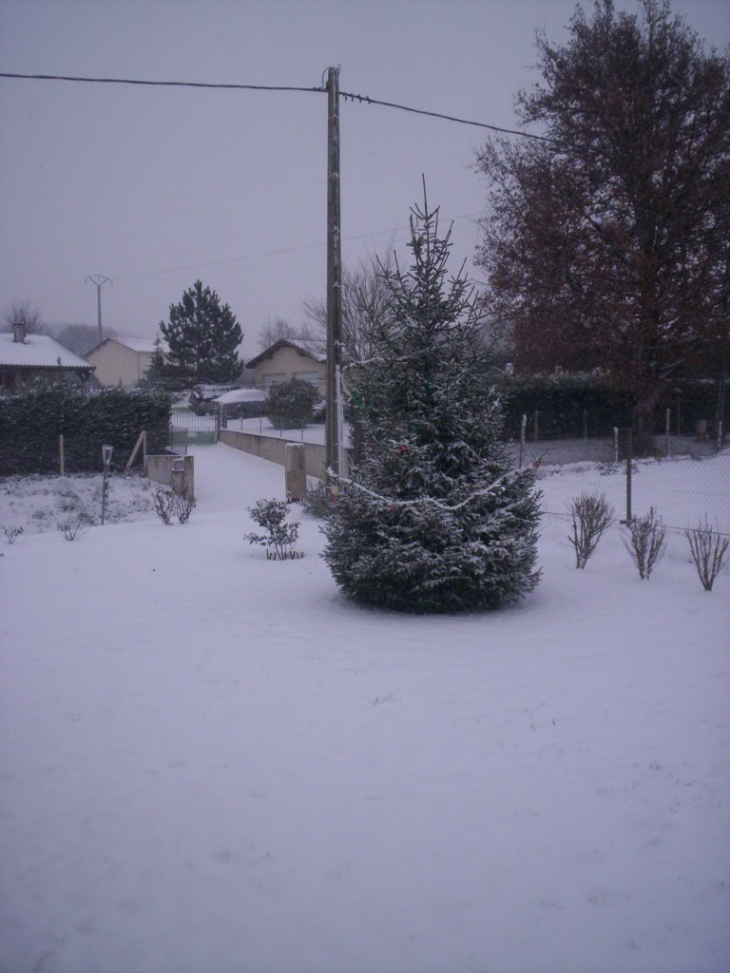 St Pierre sous la neige - Saint-Pierre-de-Clairac