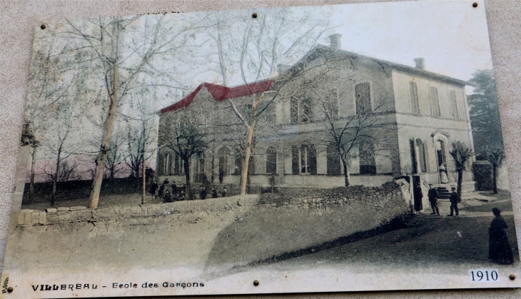 L-ecole-des-garcons-en-1910 - Villeréal