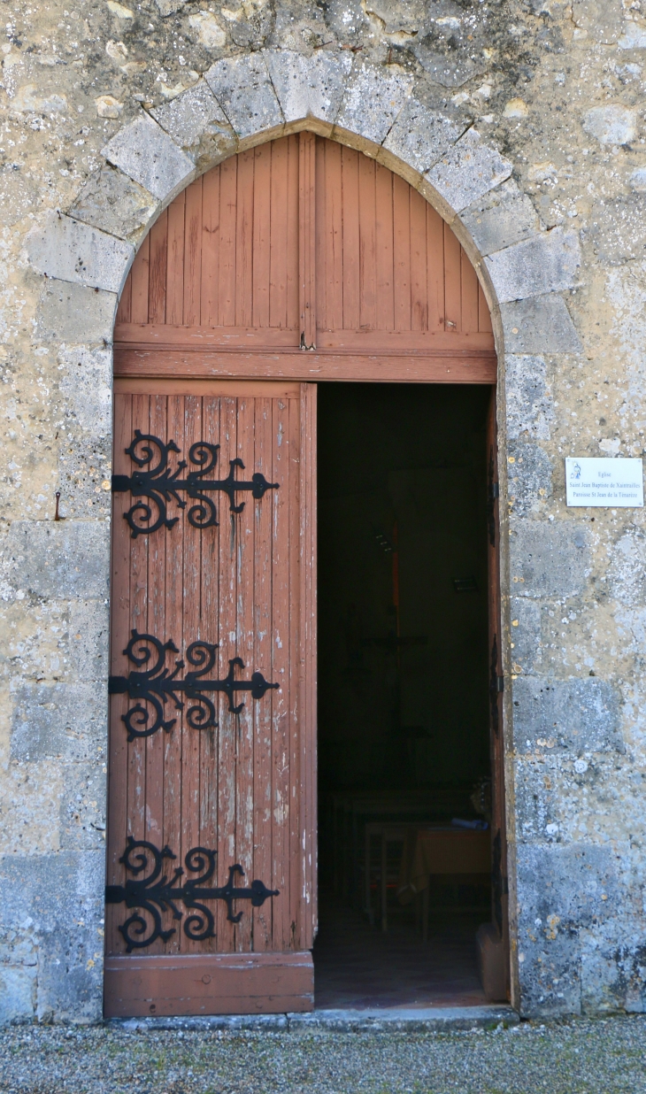 Le portail de l'église. - Xaintrailles