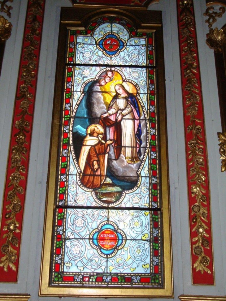 Ahetze (64210) vitrail  notre Dame du Rosaire,Mater purissima