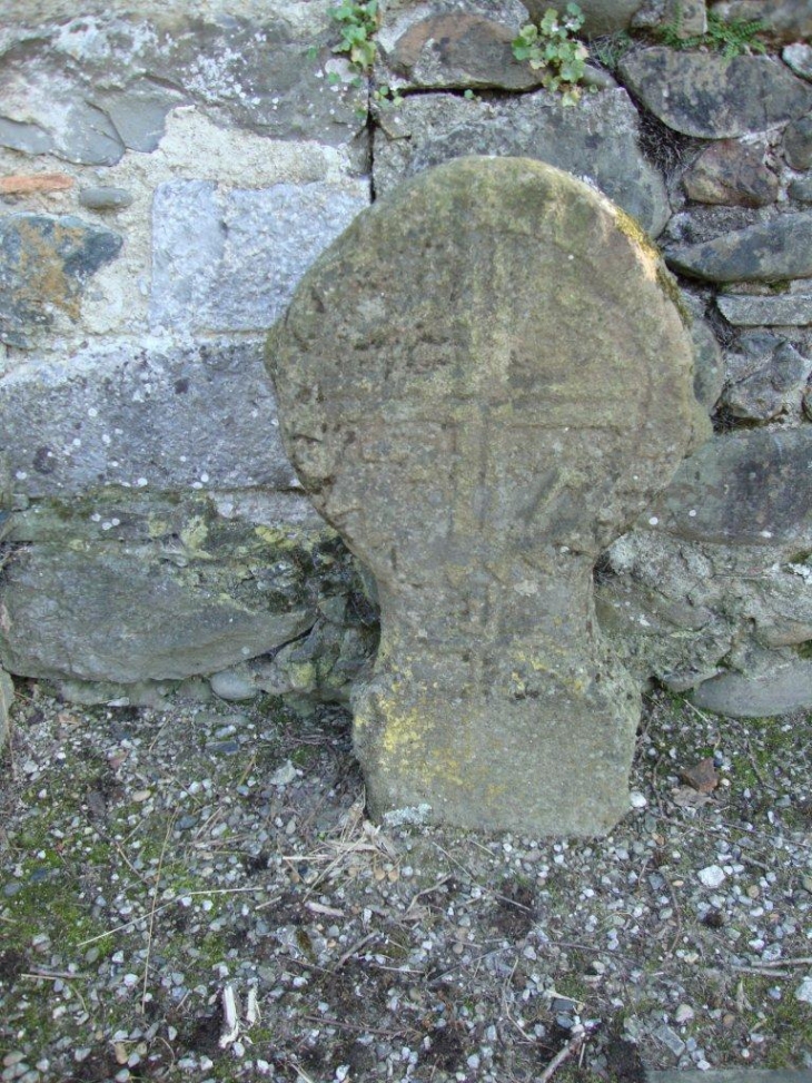 Alos-Sibas-Abense (64470) à Sibas, stèle basque