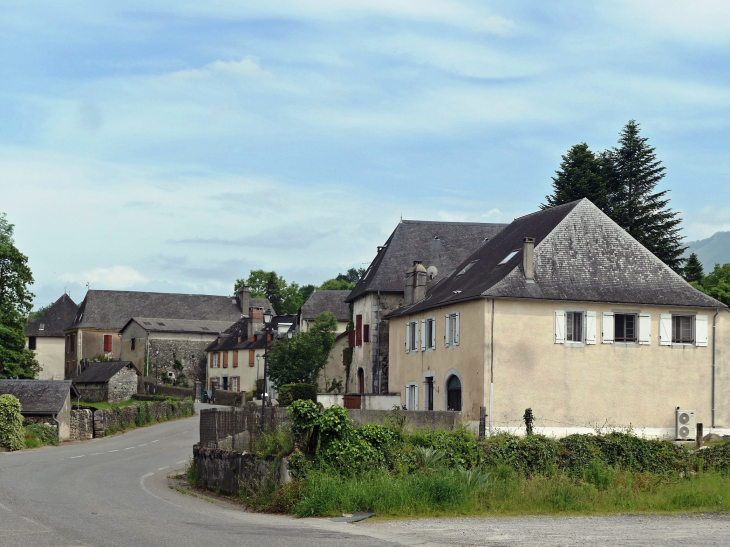 Le village - Buzy