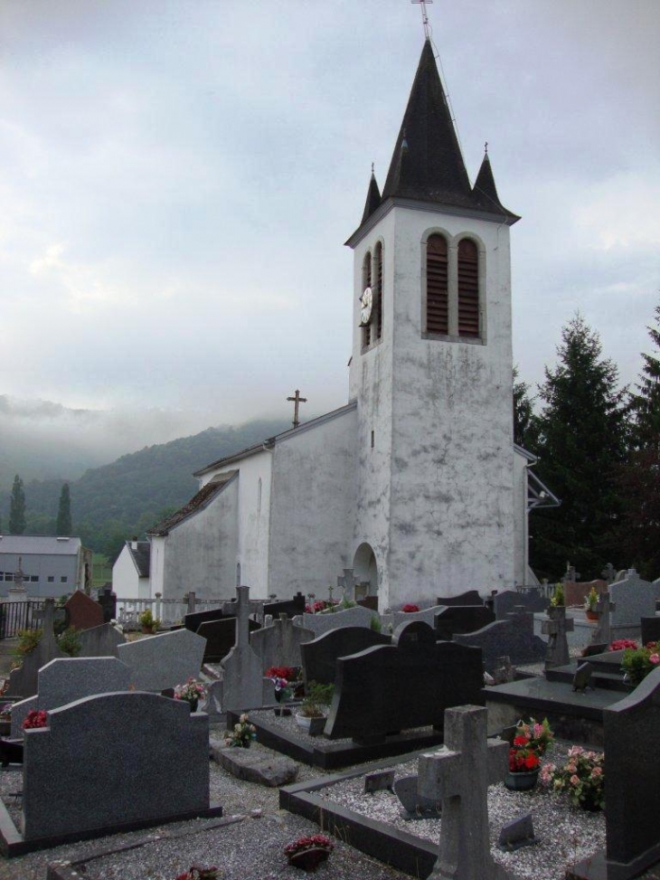 Garindein (64130) église et cimetière