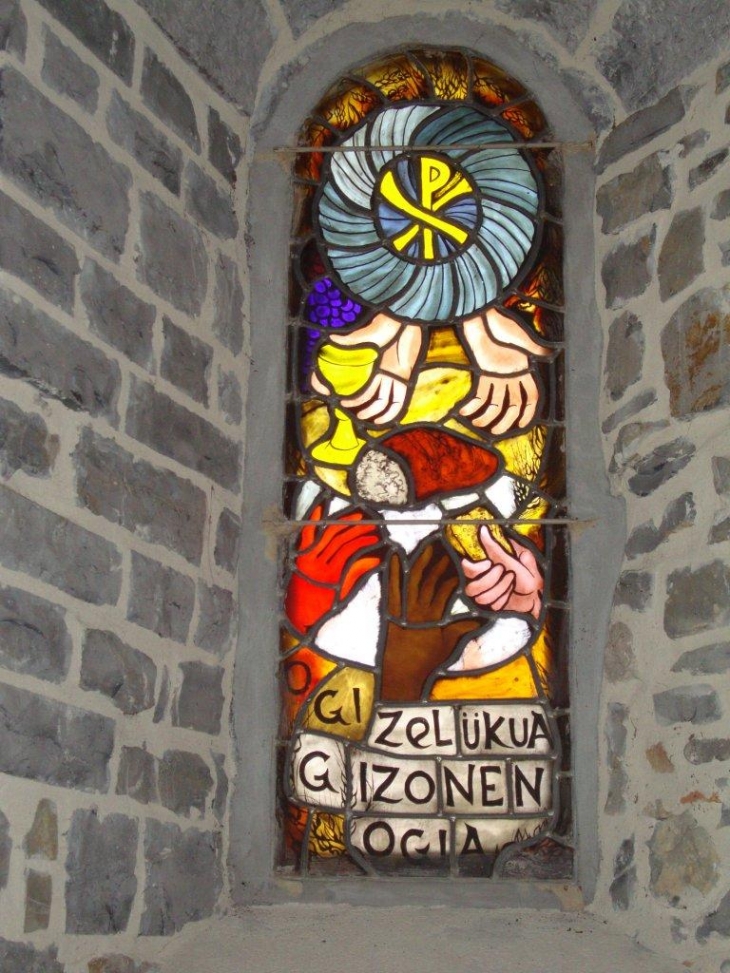 Gotein-Libarrenx (64130) à Libarrenx, église:vitrail 3