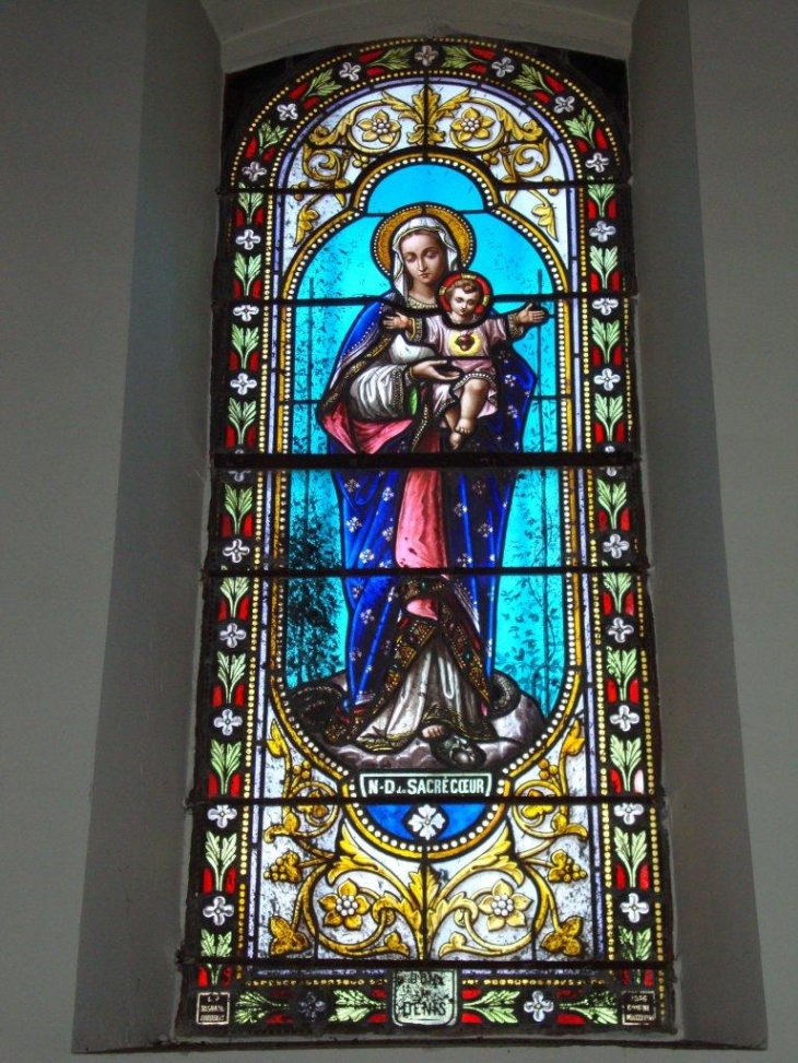 Jatxou, église St.Sébastien, vitrail Vierge et Enfant