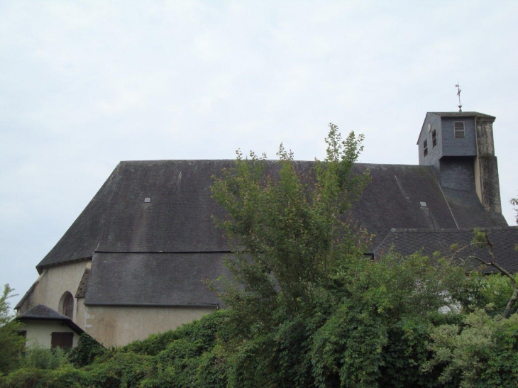 Lasseube (64290) église