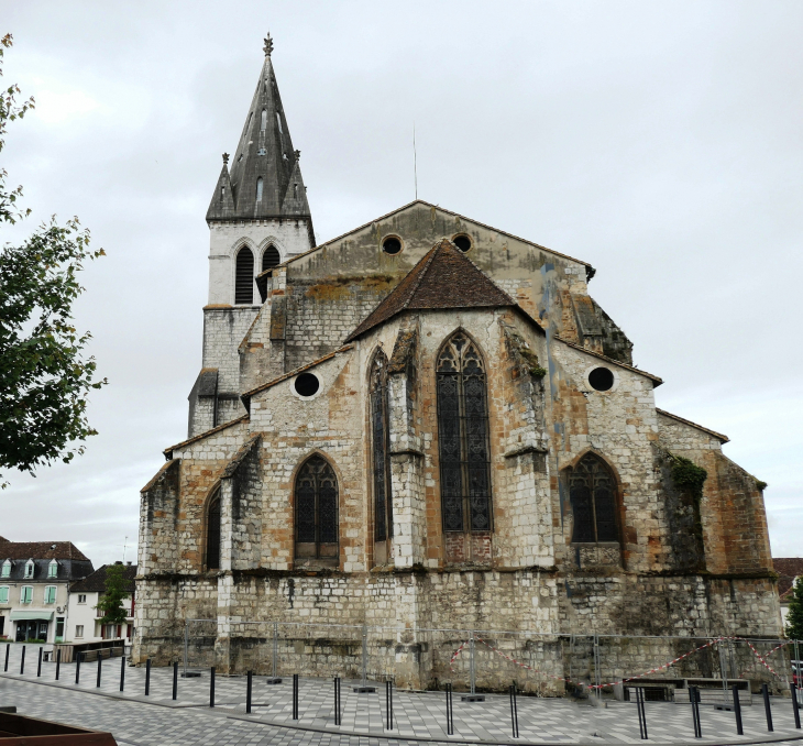 Le chevet de l'église Saint Pierre - Orthez