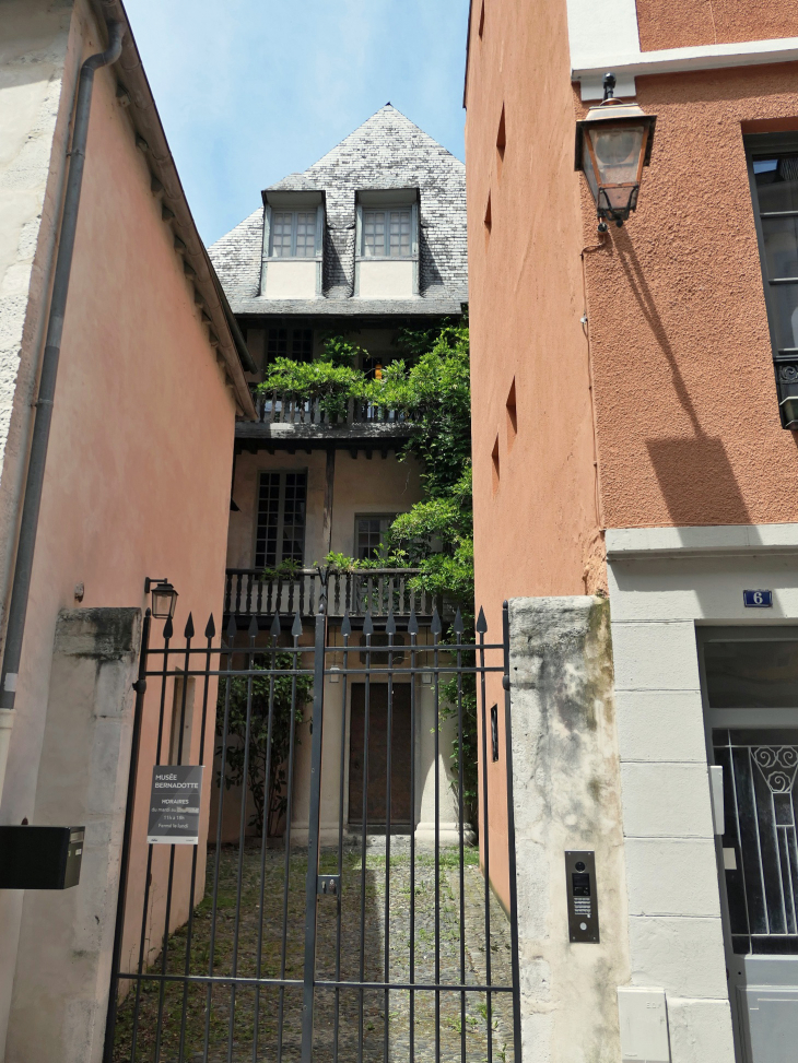 Rue Tran : le musée Bernadotte - Pau