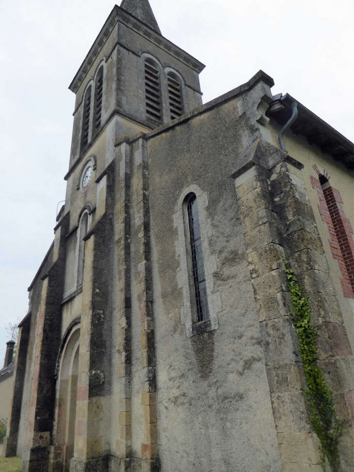 L'église - Poursiugues-Boucoue