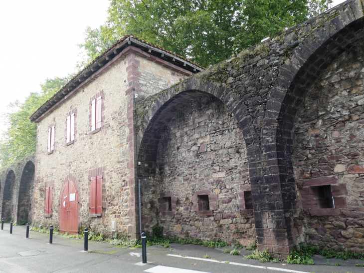 Les remparts - Saint-Jean-Pied-de-Port